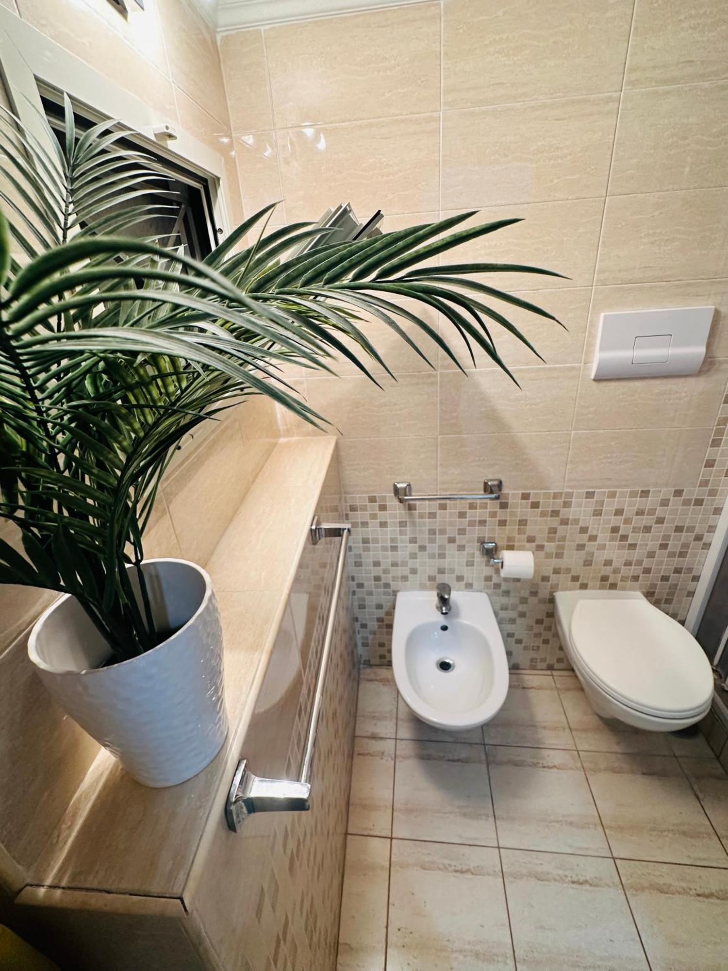 Casa Luisa2 Apartment Napoli Bagian luar foto